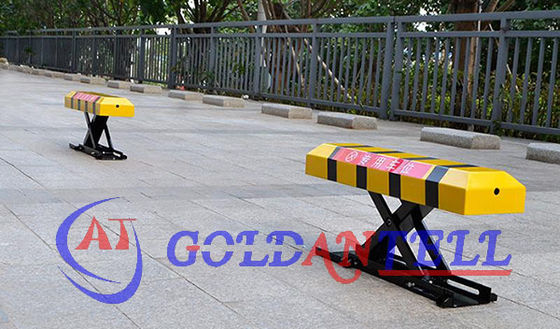 Automatic IP54 Waterproof Car Parking Lock with 305mm Lifting Height and 12V 7Ah Battery for Municipal Parking Lots